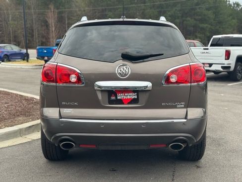 Used 2010 Buick Enclave CXL image 10