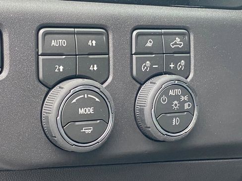 New 2026 Chevrolet Silverado 1500 LT Trail Boss w/ LT Trail Boss Premium Package AWD/4WD image 18