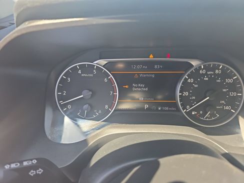 Used 2024 Nissan Rogue S AWD/4WD image 14