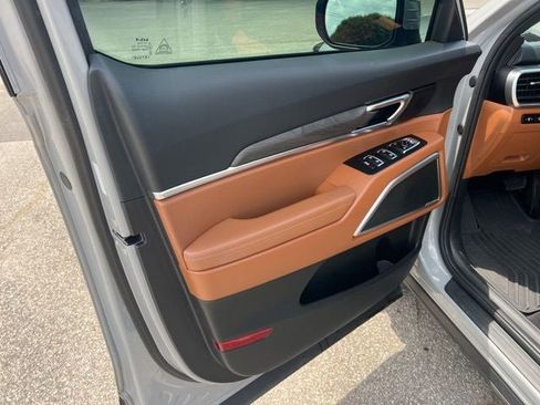 Used 2024 Kia Telluride EX X-Line AWD/4WD image 10