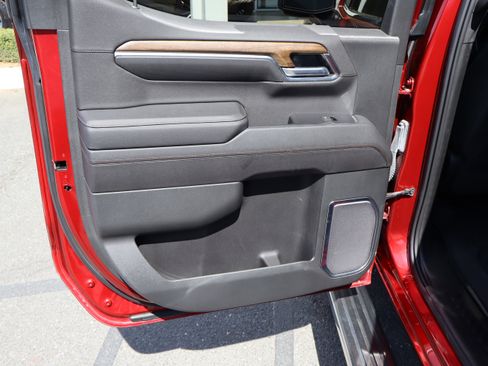 Certified 2023 Chevrolet Silverado 1500 High Country image 34