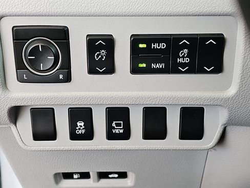 Used 2010 Lexus HS 250h FWD image 30