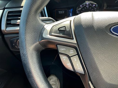 Used 2019 Ford Fusion SE image 22