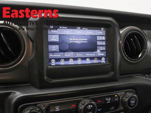 Used 2023 Jeep Wrangler Unlimited w/ Convenience Group AWD/4WD image 19