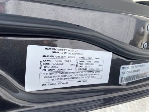 Used 2023 RAM 1500 Classic SLT image 24