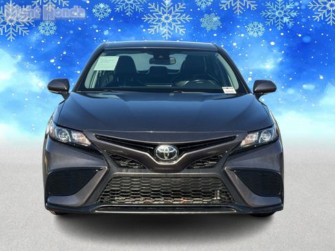 Used 2023 Toyota Camry SE image 9
