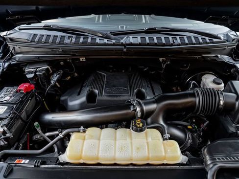Used 2018 Ford Expedition Platinum RWD image 33