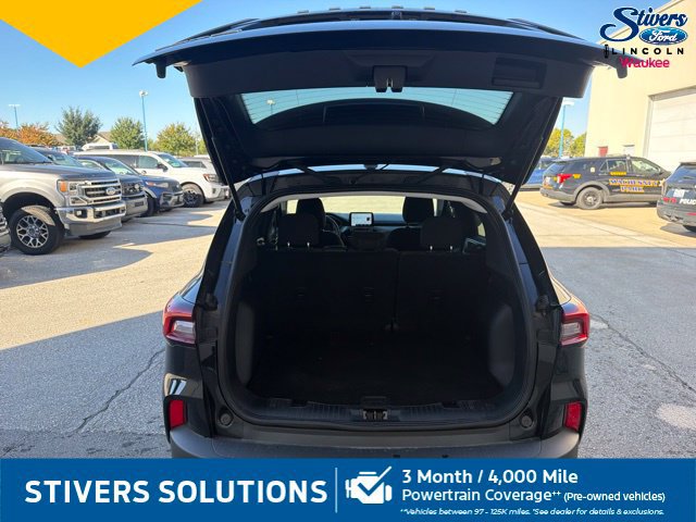 Used 2025 Ford Escape Active w/ Cold Weather Package FWD image 9