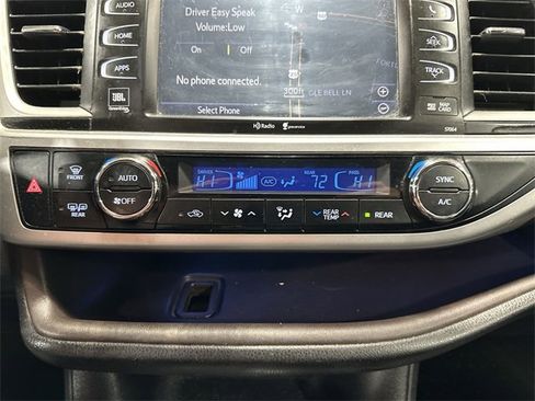 Used 2015 Toyota Highlander Limited image 21