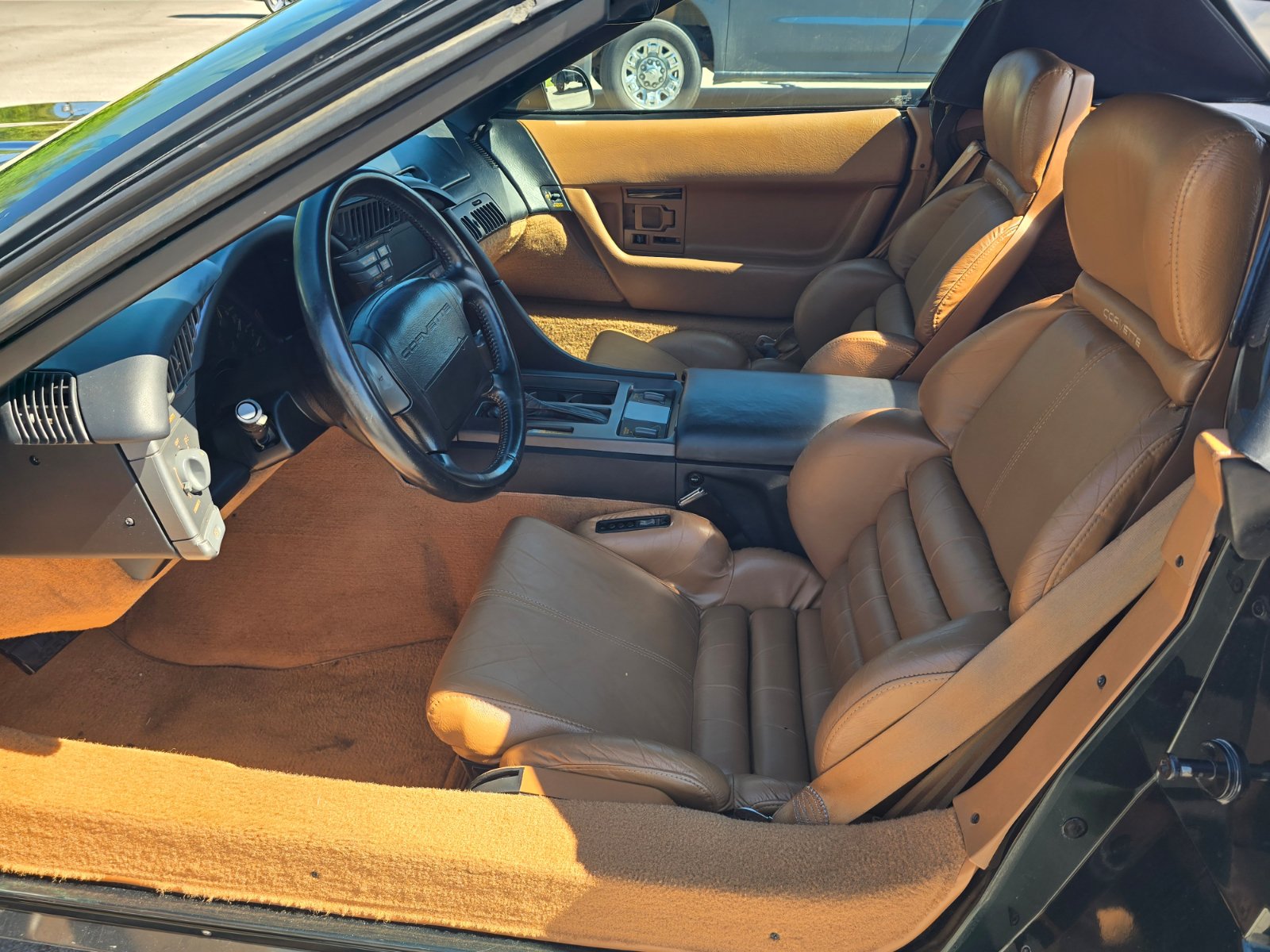Used 1991 Chevrolet Corvette Convertible RWD image 13