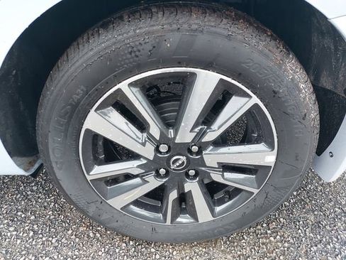 New 2025 Nissan Versa SV w/ Trunk Package image 12