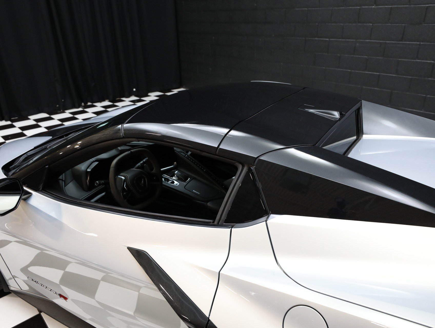 Used 2021 Chevrolet Corvette Stingray Premium Conv w/ Z51 Performance Package RWD image 34