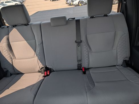 Used 2025 Toyota Tundra SR5 AWD/4WD image 13