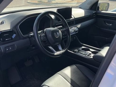 Certified 2023 Honda Pilot Touring image 10