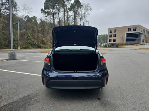 Used 2023 Toyota Corolla LE image 12