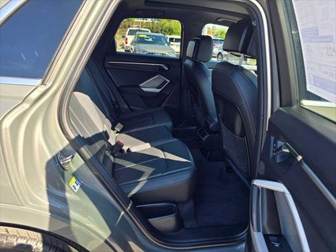 New 2025 Audi Q3 2.0T Premium image 13