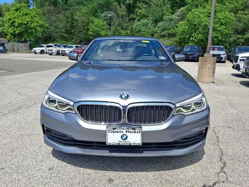 Used 2018 BMW 540i xDrive AWD/4WD image 2