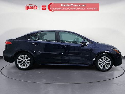 Used 2023 Toyota Corolla LE w/ LE Premium Package image 6