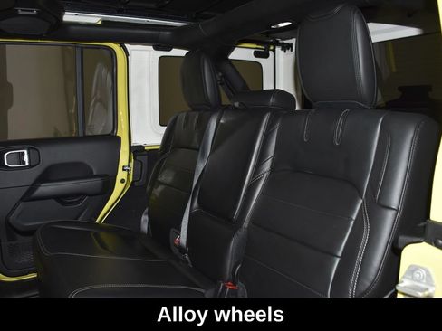 Used 2023 Jeep Wrangler Unlimited Sahara w/ Cold Weather Group AWD/4WD image 30
