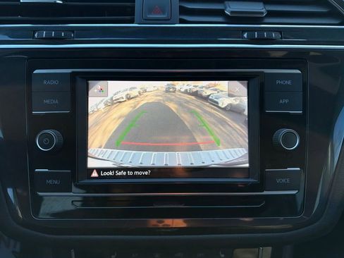 Used 2023 Volkswagen Tiguan S image 35