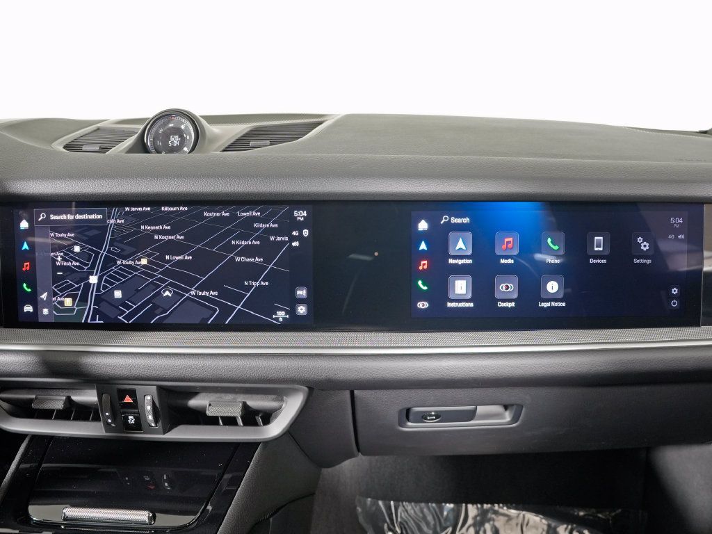 Certified 2024 Porsche Cayenne AWD/4WD image 33
