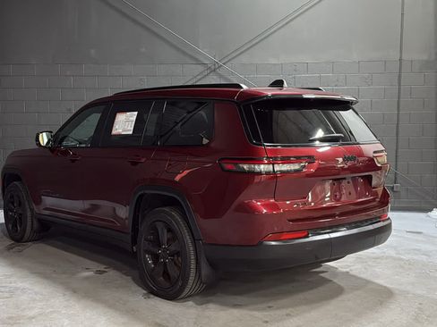 Used 2023 Jeep Grand Cherokee L Laredo AWD/4WD image 5