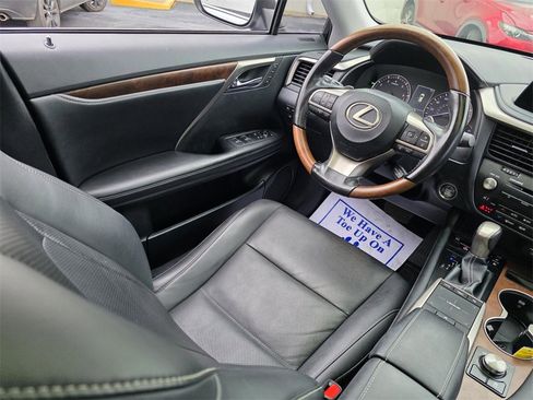 Used 2022 Lexus RX 350L FWD w/ Premium Package image 28