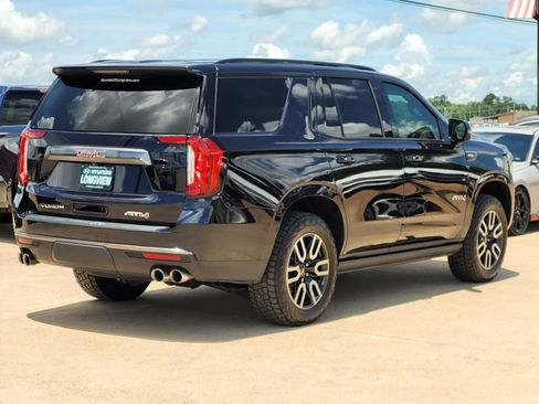 Used 2023 GMC Yukon AT4 w/ AT4 Premium Plus Package image 3