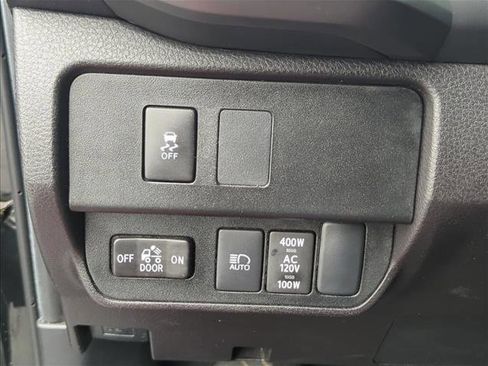 Used 2023 Toyota Tacoma TRD Off-Road image 13