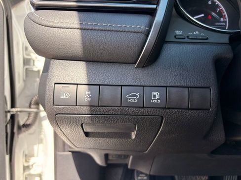 Used 2019 Toyota Camry SE image 26