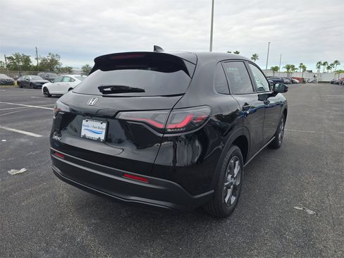New 2026 Honda HR-V LX image 4