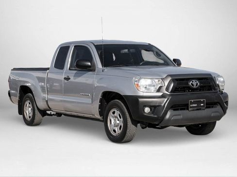 Used 2013 Toyota Tacoma 2WD Access Cab image 4