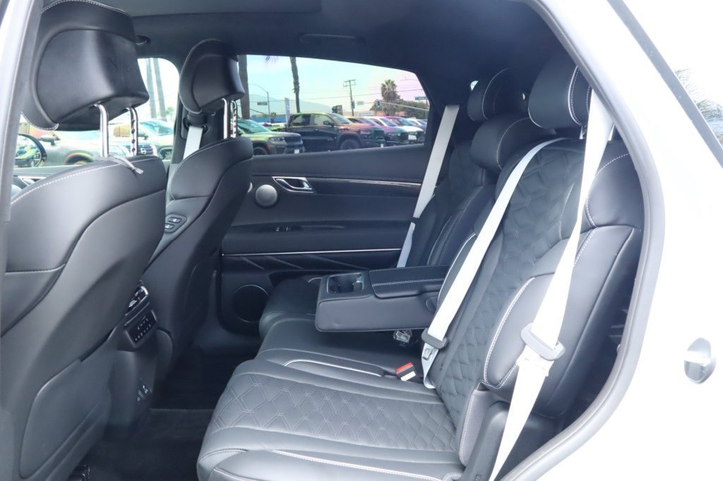 Used 2025 Genesis GV80 3.5T e-SC AWD/4WD image 34