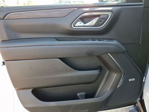 Used 2022 Chevrolet Tahoe Z71 w/ Luxury Package image 14