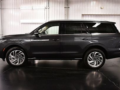 Used 2025 Lincoln Navigator Reserve