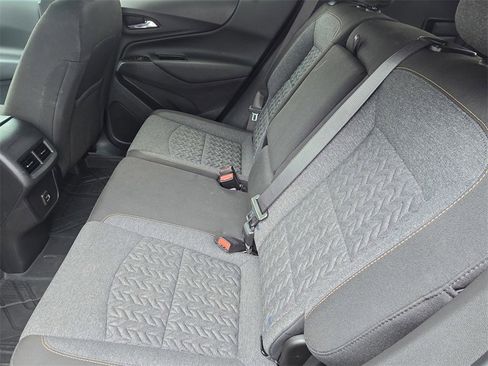 Used 2023 Chevrolet Equinox LT image 11