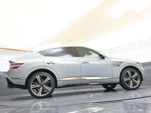 Used 2025 Genesis GV80 3.5T e-SC image 39