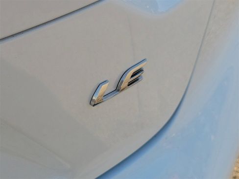 Used 2024 Toyota Corolla LE image 7