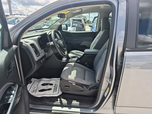 Used 2022 Chevrolet Colorado W/T AWD/4WD image 14