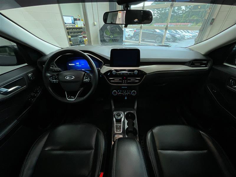 Used 2022 Ford Escape SEL w/ Technology Package FWD image 25