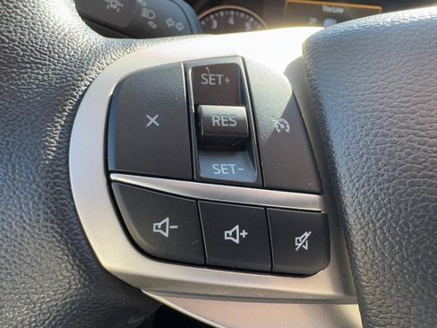 Used 2023 Ford Explorer XLT w/ Class IV Trailer Tow Package image 17