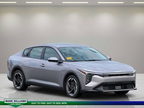 Used 2025 Kia K4 EX FWD image 1