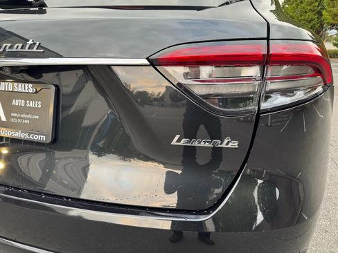 Used 2022 Maserati Levante GT image 16