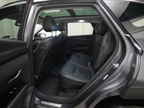 Used 2025 Hyundai Tucson Limited AWD/4WD image 16