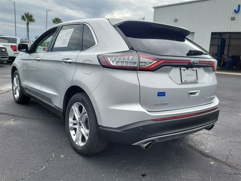 Used 2017 Ford Edge Titanium image 3