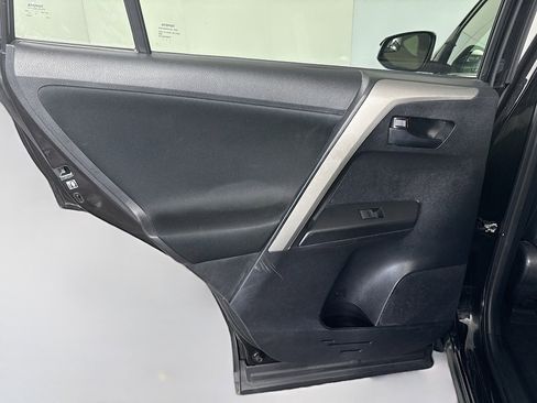 Used 2017 Toyota RAV4 LE image 25