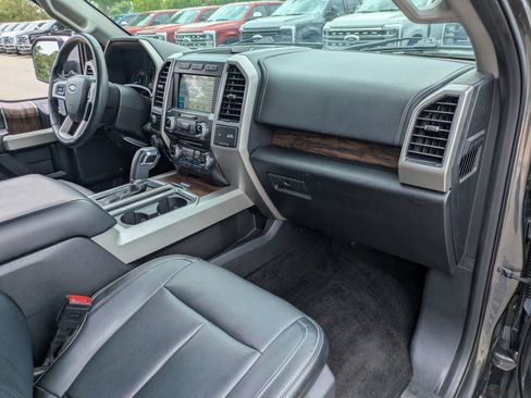 Used 2018 Ford F150 Lariat w/ Equipment Group 502A Luxury AWD/4WD image 41