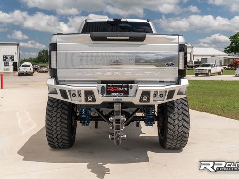 Used 2017 Ford F250 Platinum w/ Platinum Ultimate Package image 12