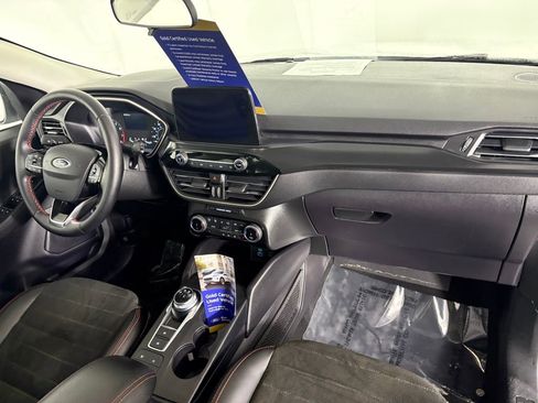 Certified 2022 Ford Escape SEL w/ SEL Stealth AWD Package image 37