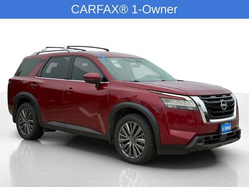 Used 2024 Nissan Pathfinder SL w/ SL Premium Package image 3